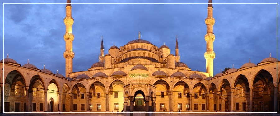 Istanbul Short Breaks : Istanbul Extended - 5 Day Tour to Hagia Sophia, Topkapi Palace, Blue Mosque, Hippodrome, Grand Bazaar, Turkish and Islamic Arts Museum, Istanbul Archeology Museum, Buyuk Saray Mosaics Museum, Dolmabahce Palace, Beylerbeyi Palace & Bosphorus Cruise by Public Ferry, Turkish Night & Belly Dance Show